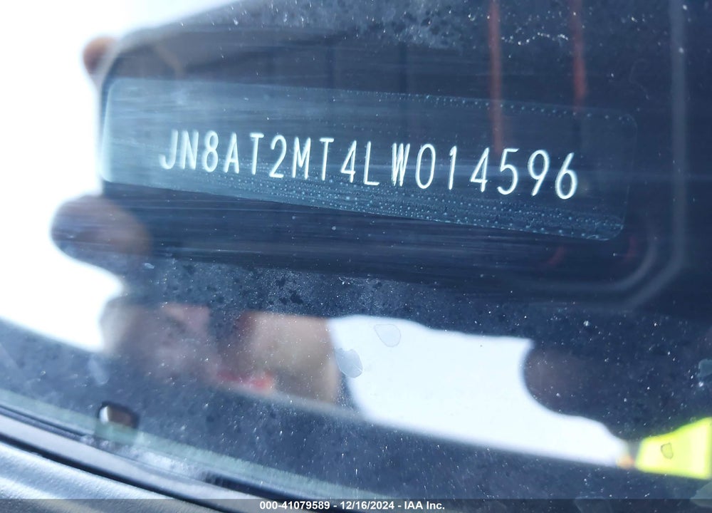 2020 NISSAN ROGUE SV FWD VIN: JN8AT2MT4LW014596