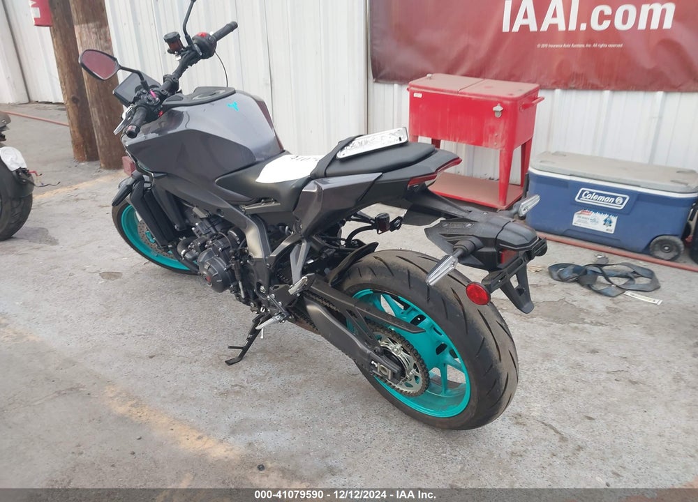 2024 YAMAHA MT09 C VIN: JYARN94Y9RA000434