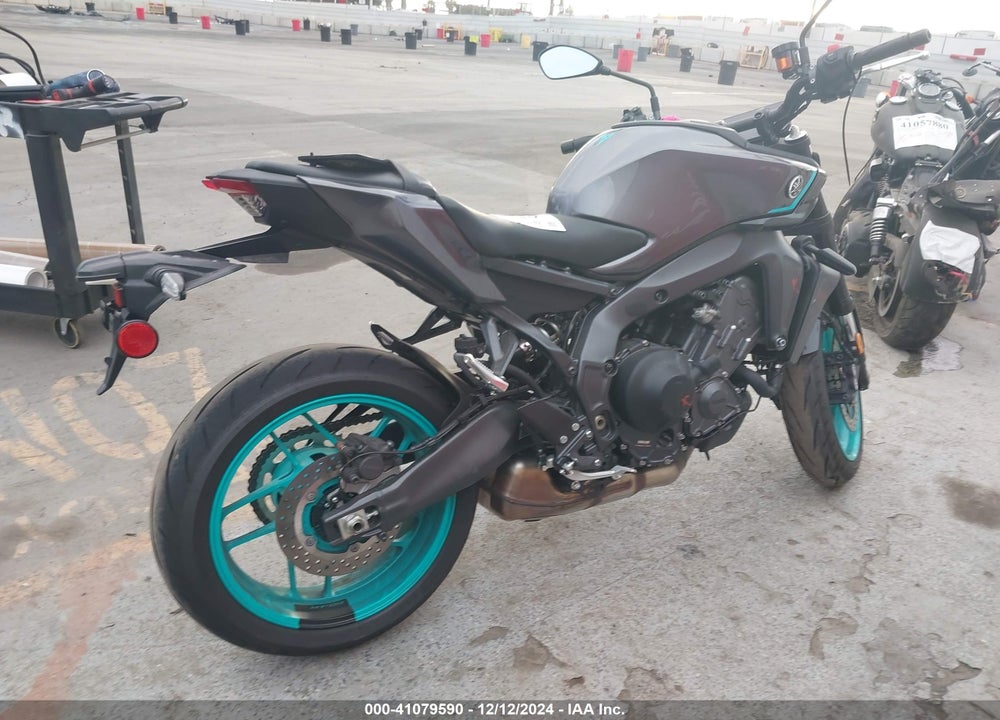 2024 YAMAHA MT09 C VIN: JYARN94Y9RA000434