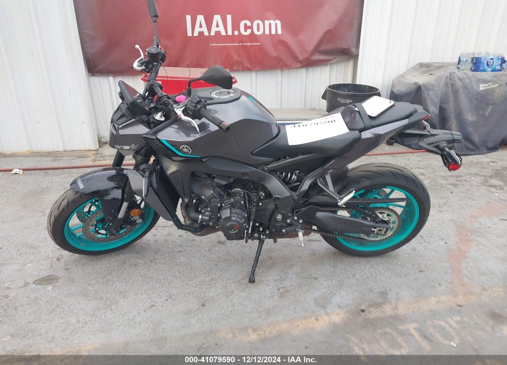 2024 YAMAHA MT09 C VIN: JYARN94Y9RA000434