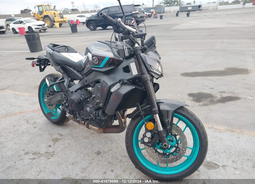 2024 YAMAHA MT09 C VIN: JYARN94Y9RA000434