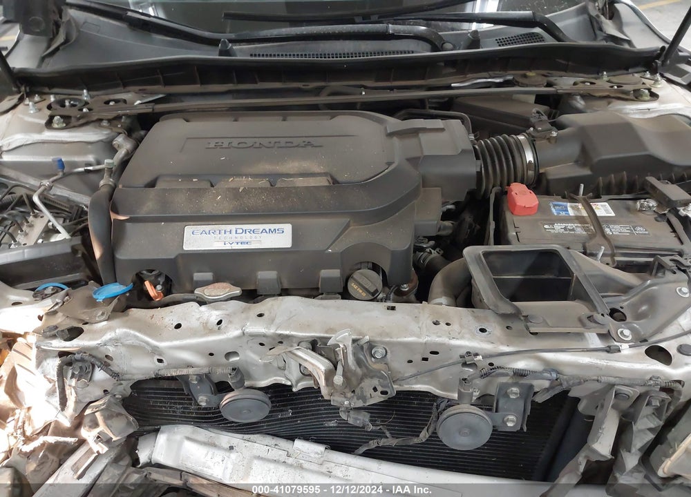 2015 HONDA ACCORD EX-L V-6 VIN: 1HGCR3F88FA019756