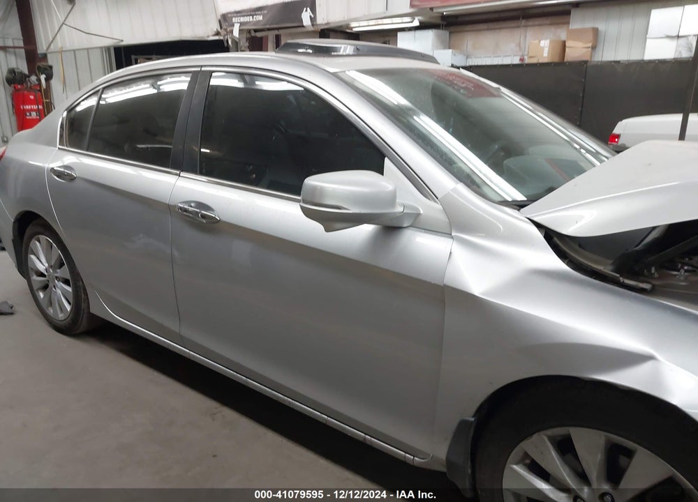 2015 HONDA ACCORD EX-L V-6 VIN: 1HGCR3F88FA019756