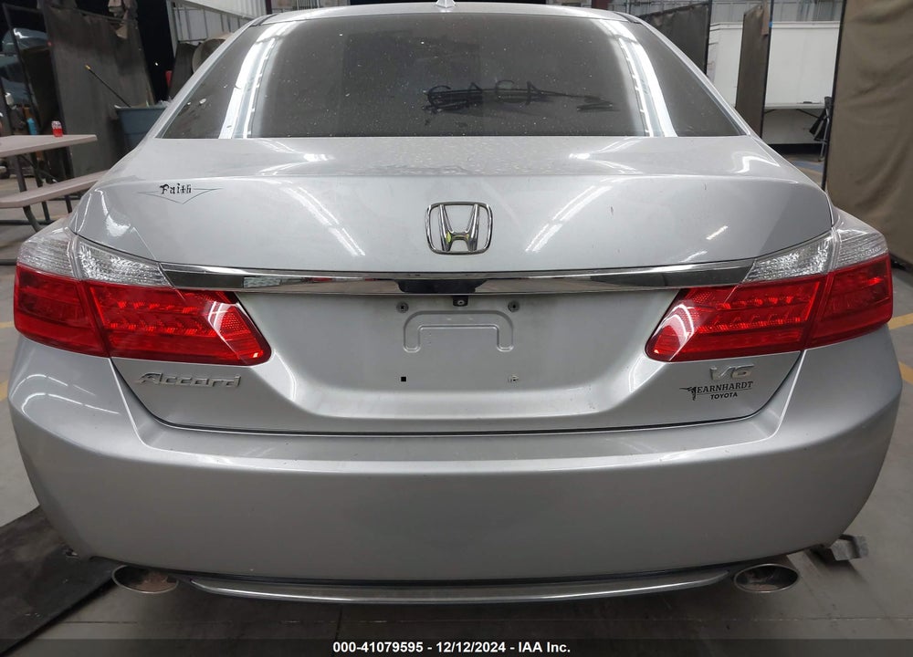 2015 HONDA ACCORD EX-L V-6 VIN: 1HGCR3F88FA019756