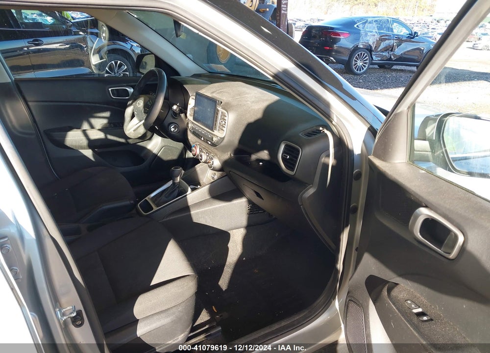 2021 HYUNDAI VENUE SE VIN: KMHRB8A34MU121343