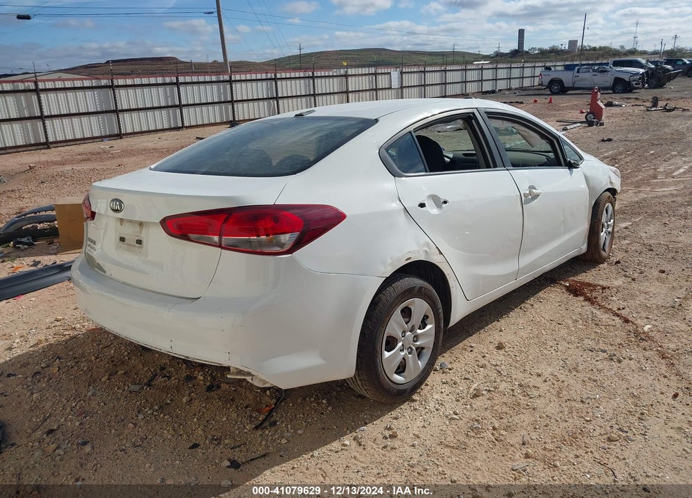 2017 KIA FORTE LX VIN: 3KPFK4A78HE077922
