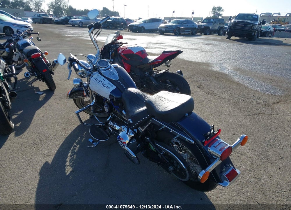 2012 HARLEY-DAVIDSON FLSTC HERITAGE SOFTAIL CLASSIC VIN: 1HD1BWV15CB048507