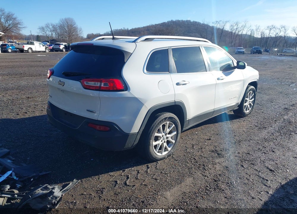 2016 JEEP CHEROKEE LATITUDE VIN: 1C4PJMCB5GW333883
