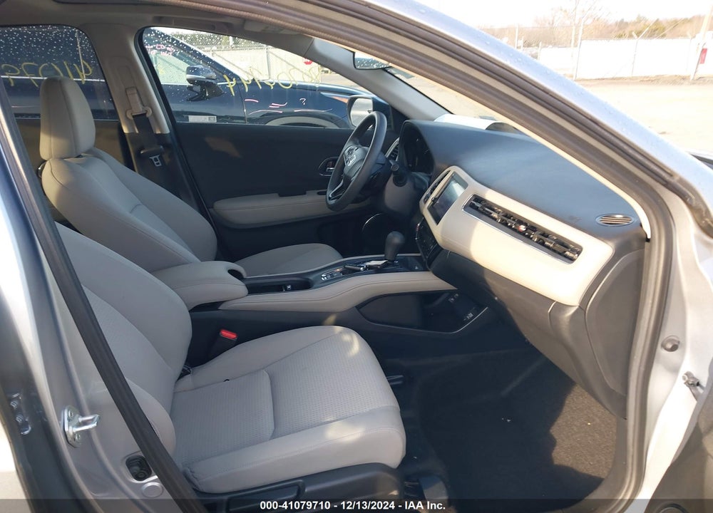 2022 HONDA HR-V VIN: 3CZRU6H56NM744425