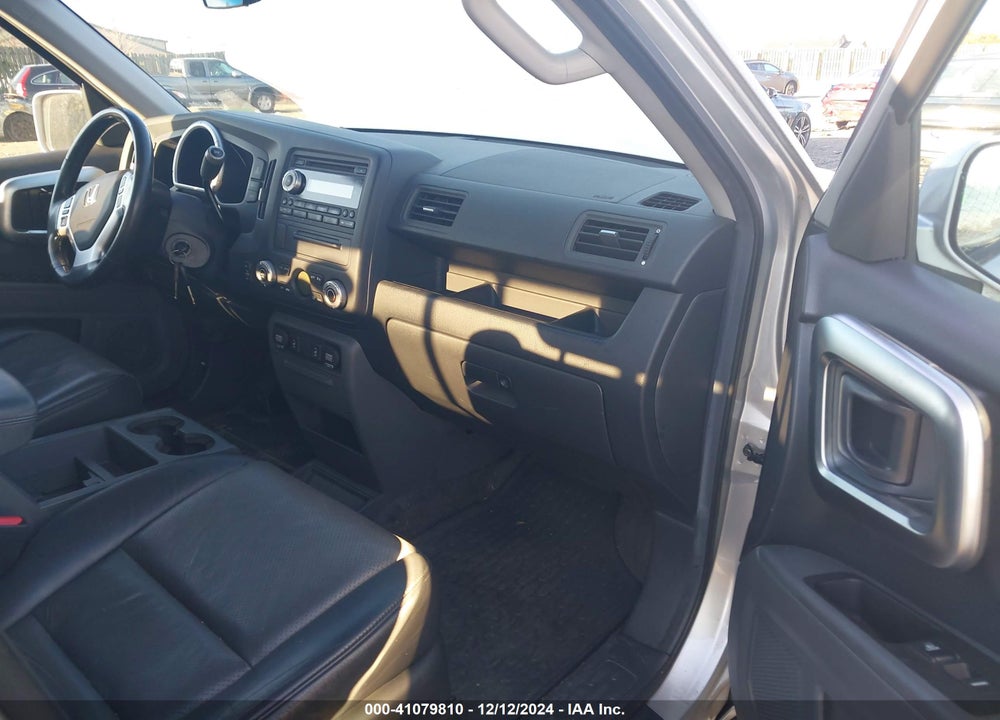 2006 HONDA RIDGELINE RTL VIN: 2HJYK16536H546247