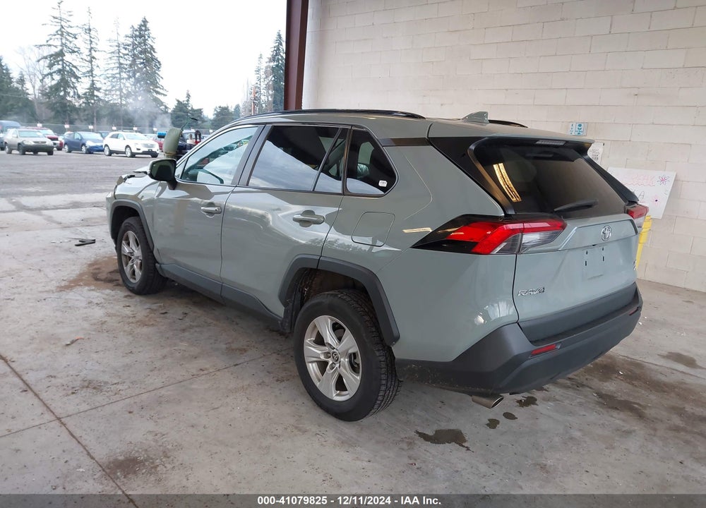 2021 TOYOTA RAV4 XLE VIN: 2T3P1RFV6MW172957