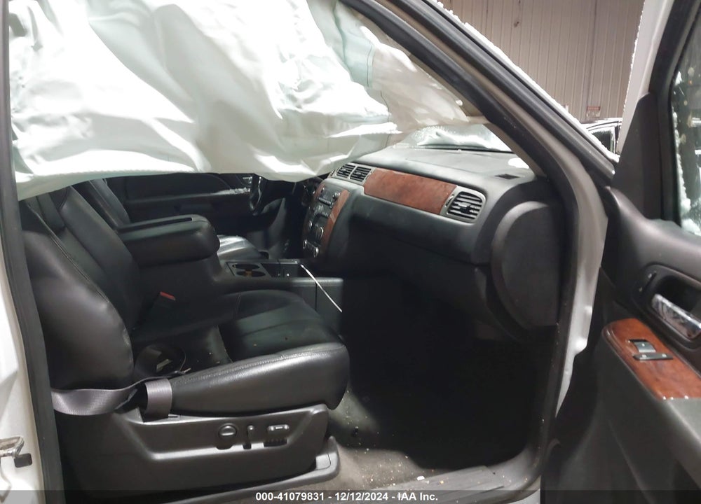 2012 CHEVROLET SUBURBAN 1500 LT VIN: 1GNSKJE70CR149949