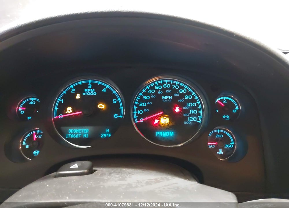 2012 CHEVROLET SUBURBAN 1500 LT VIN: 1GNSKJE70CR149949