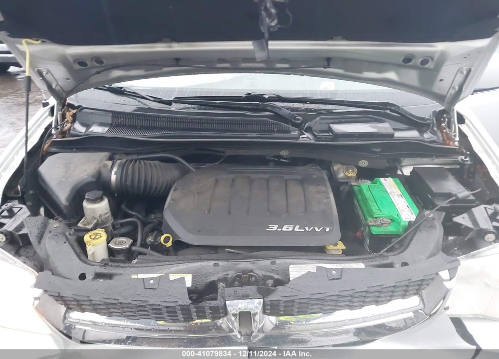 2012 DODGE GRAND CARAVAN CREW VIN: 2C4RDGDG3CR114824