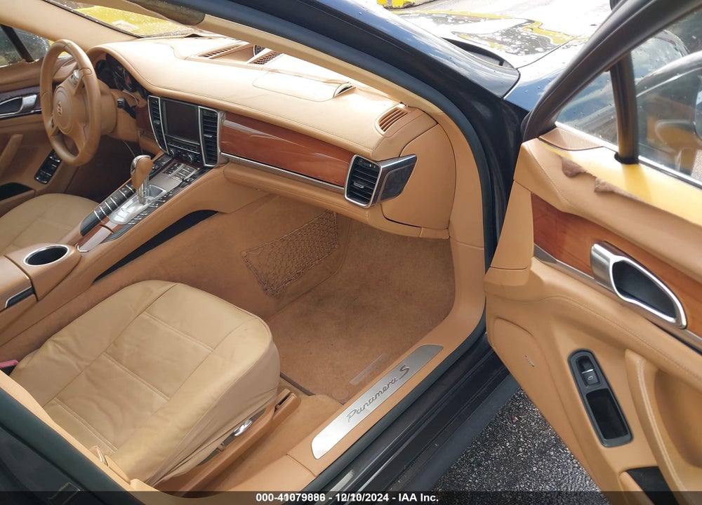 2011 PORSCHE PANAMERA S VIN: WP0AB2A72BL061874