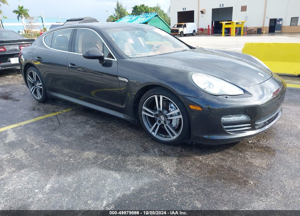 2011 PORSCHE PANAMERA S VIN: WP0AB2A72BL061874
