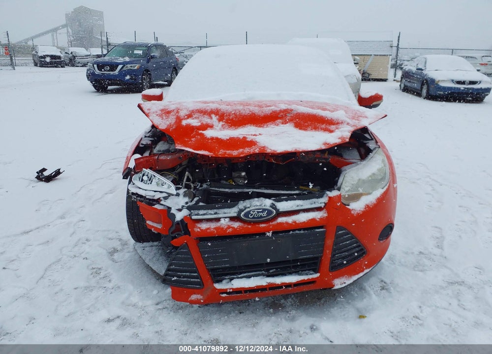 2014 FORD FOCUS SE VIN: 1FADP3F24EL120824