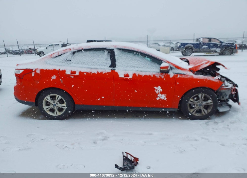 2014 FORD FOCUS SE VIN: 1FADP3F24EL120824
