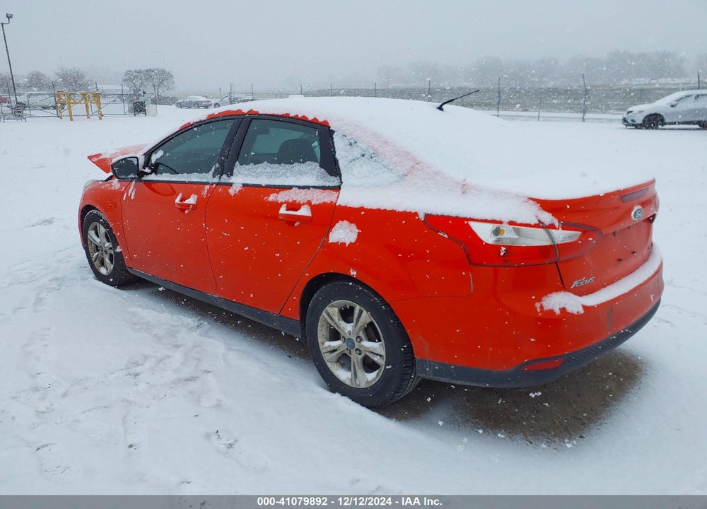 2014 FORD FOCUS SE VIN: 1FADP3F24EL120824