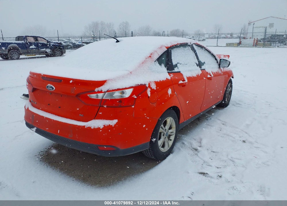 2014 FORD FOCUS SE VIN: 1FADP3F24EL120824