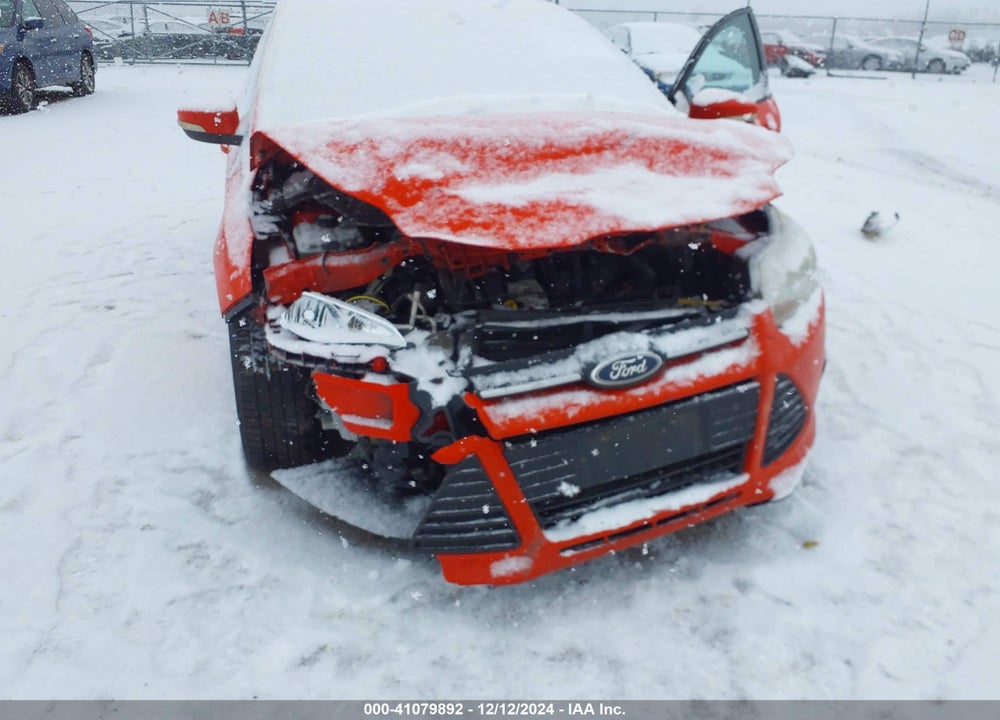 2014 FORD FOCUS SE VIN: 1FADP3F24EL120824
