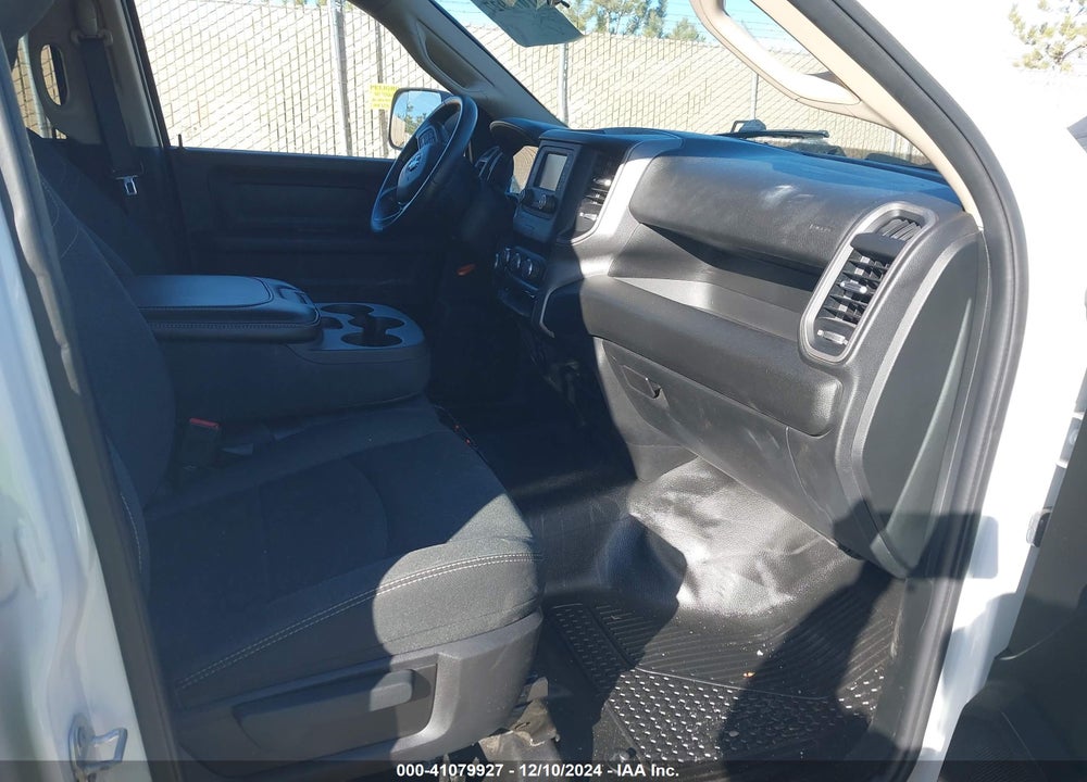 2020 RAM 2500 TRADESMAN 4X4 6'4 BOX VIN: 3C6UR5CJ5LG100739