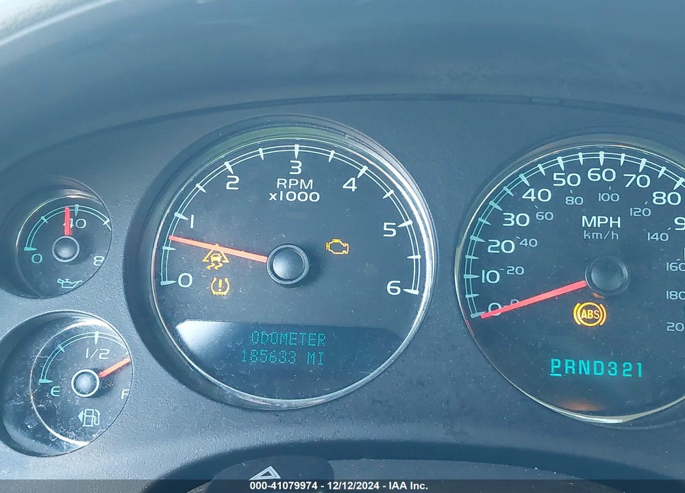 2008 CHEVROLET TAHOE VIN: 1GNFK13018J237874