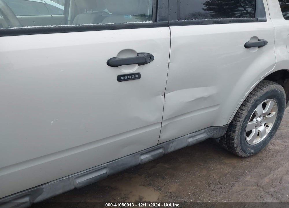 2009 FORD ESCAPE XLT VIN: 1FMCU03759KB79241