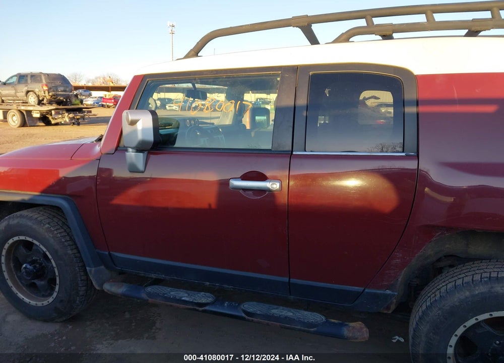 2008 TOYOTA FJ CRUISER VIN: JTEBU11F08K020167