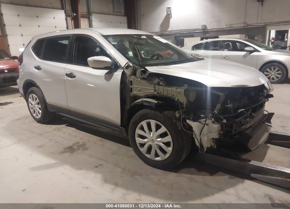 2018 NISSAN ROGUE S VIN: 5N1AT2MV6JC758367