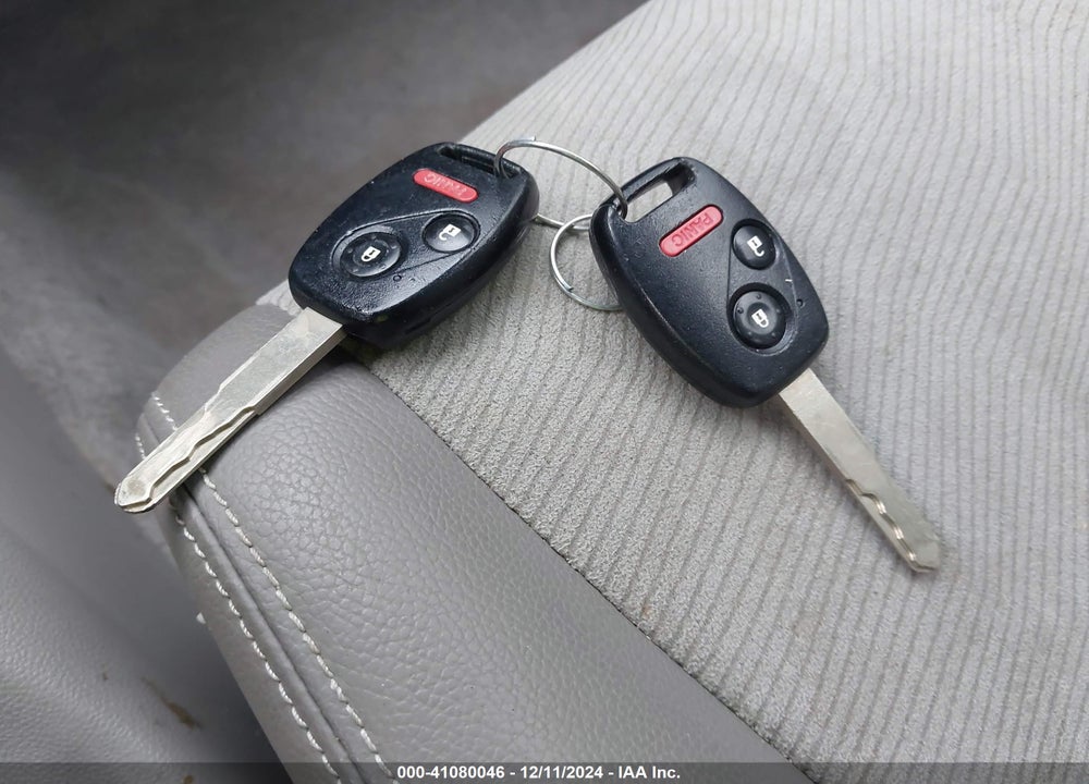 2012 HONDA INSIGHT EX VIN: JHMZE2H78CS004732