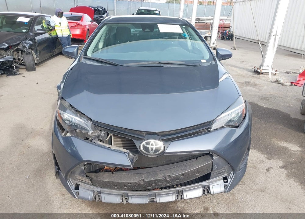 2018 TOYOTA COROLLA LE VIN: 5YFBURHE7JP802716