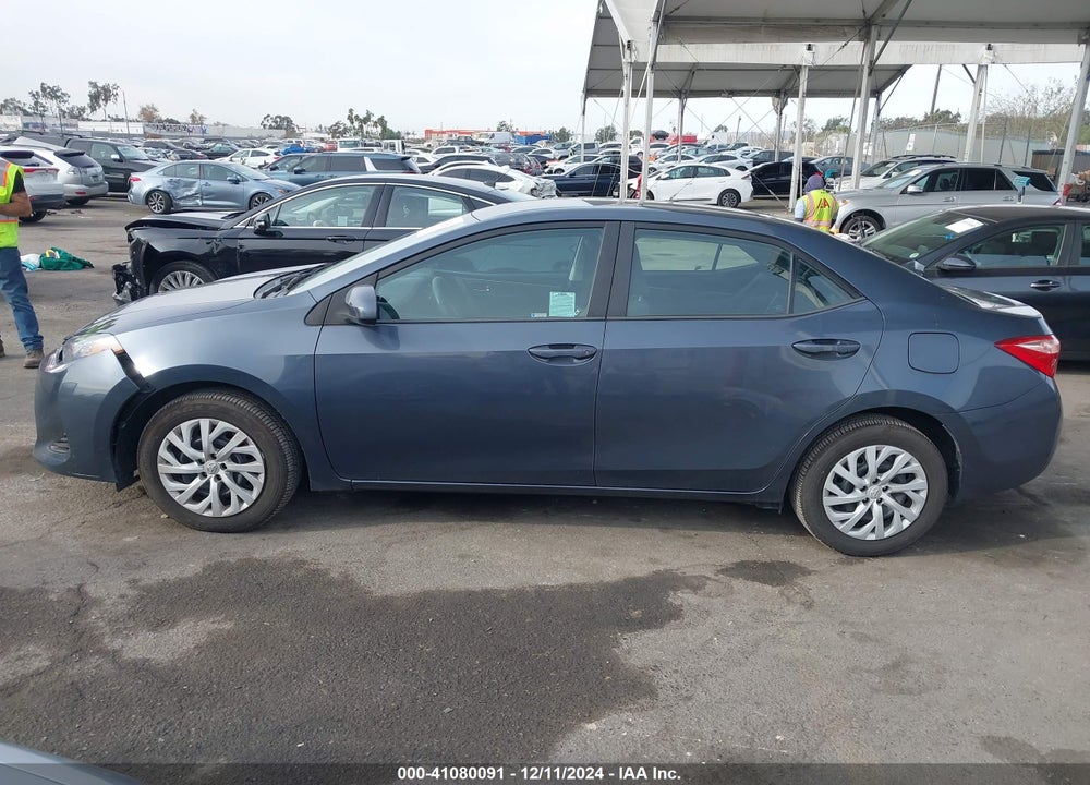 2018 TOYOTA COROLLA LE VIN: 5YFBURHE7JP802716