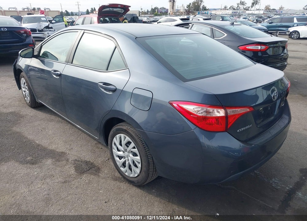 2018 TOYOTA COROLLA LE VIN: 5YFBURHE7JP802716