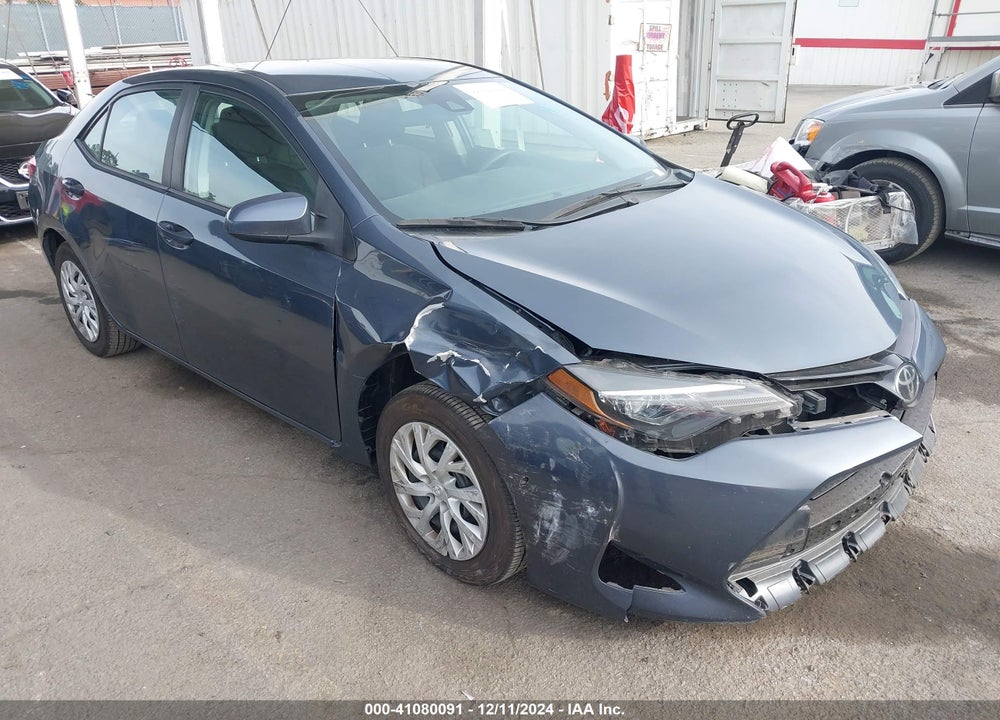 2018 TOYOTA COROLLA LE VIN: 5YFBURHE7JP802716