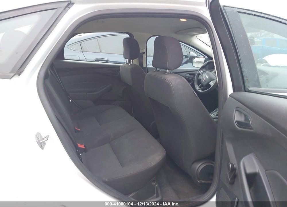 2017 FORD FOCUS VIN: 1FADP3E24HL282054