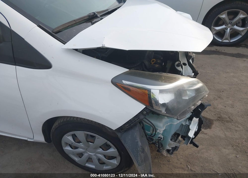 2017 TOYOTA YARIS L VIN: VNKKTUD35HA082669