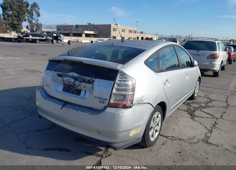 2006 TOYOTA PRIUS VIN: JTDKB20U667058132
