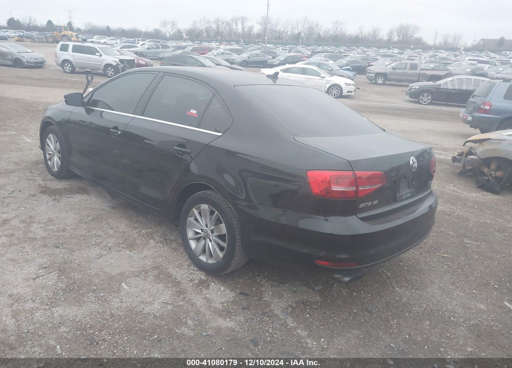 2015 VOLKSWAGEN JETTA 1.8T SE VIN: 3VWD07AJ0FM329365
