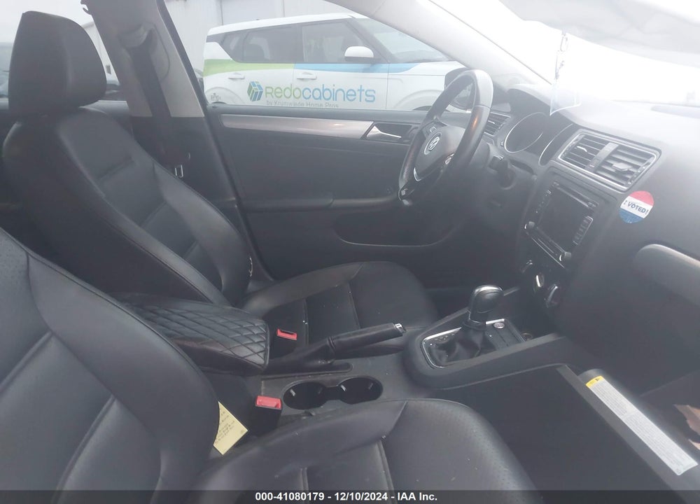 2015 VOLKSWAGEN JETTA 1.8T SE VIN: 3VWD07AJ0FM329365