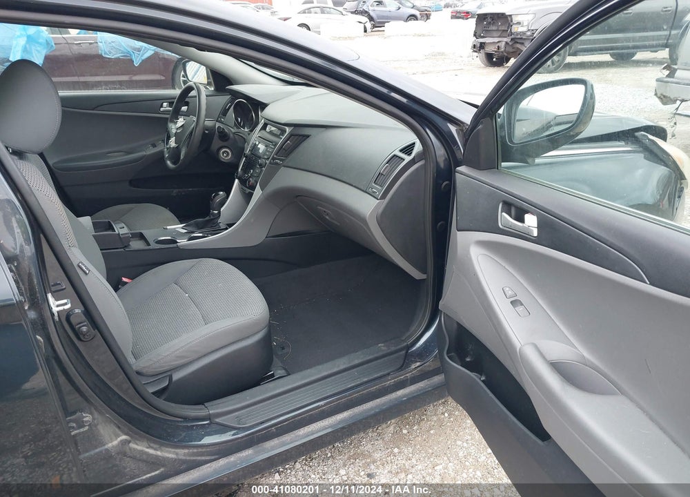 2012 HYUNDAI SONATA GLS VIN: 5NPEB4AC1CH375094