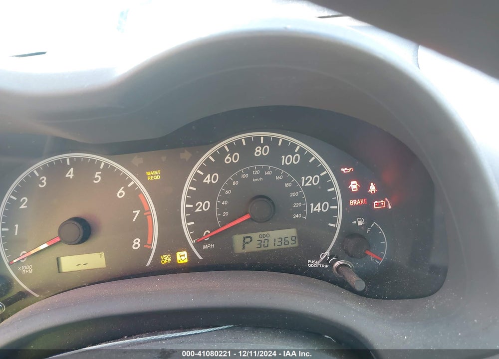 2010 TOYOTA COROLLA LE VIN: 2T1BU4EE4AC518550