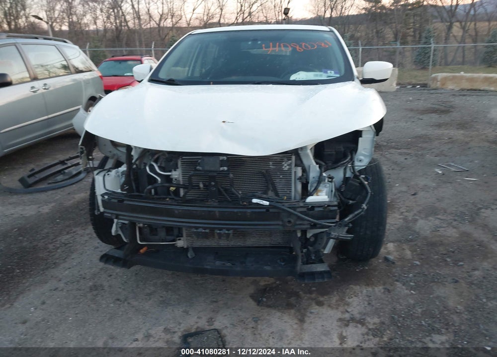 2019 NISSAN ROGUE SPORT S VIN: JN1BJ1CP2KW230422