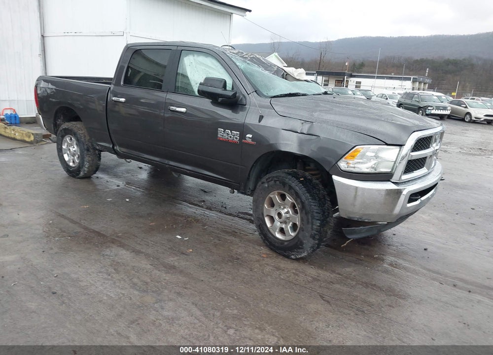 2016 RAM 2500 SLT VIN: 3C6UR5DL6GG132461