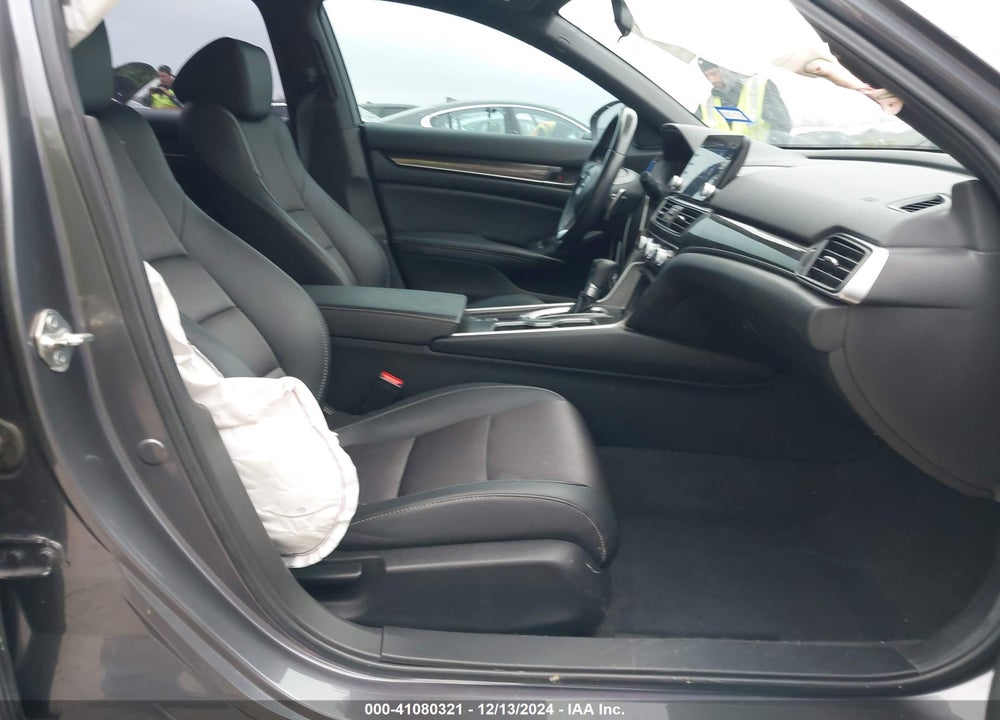 2020 HONDA ACCORD VIN: 1HGCV1F33LA121045