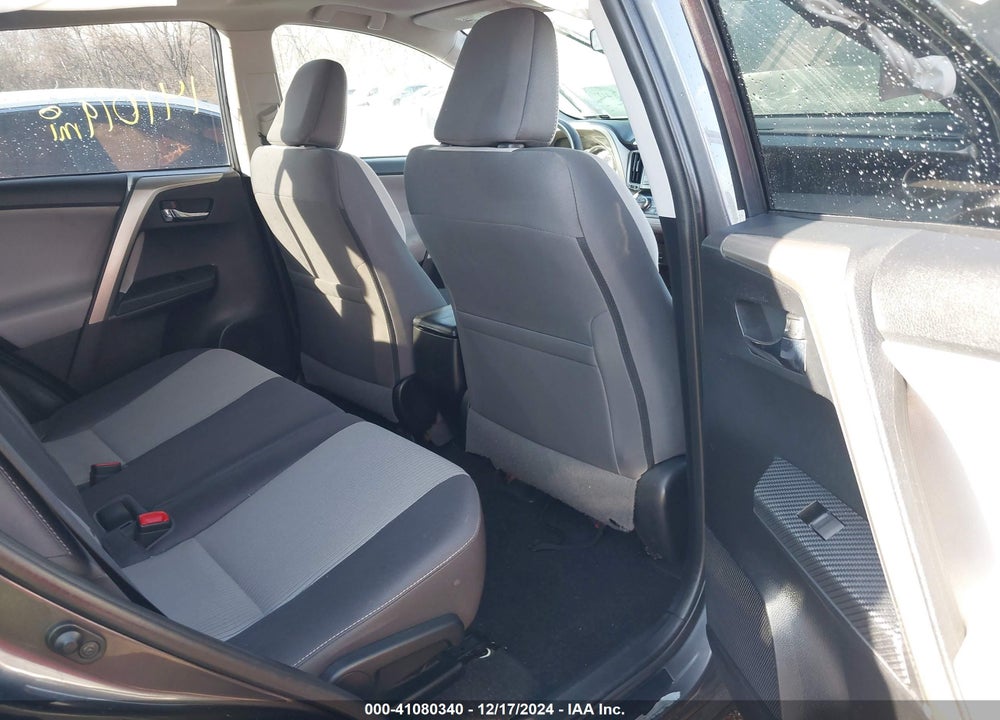 2014 TOYOTA RAV4 XLE VIN: 2T3RFREV6EW142144