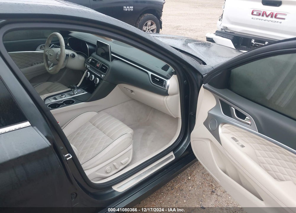 2019 GENESIS G70 VIN: KMTG34LEXKU014862