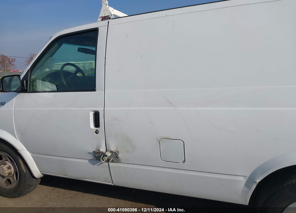 2005 CHEVROLET ASTRO VIN: 1GCDM19X25B114296
