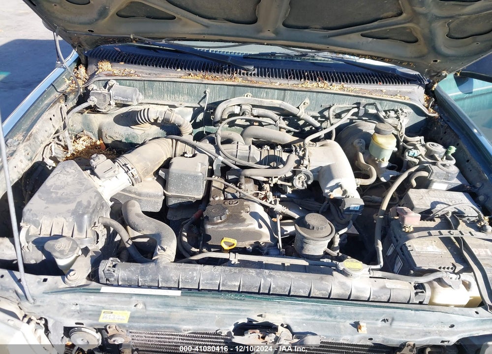 2000 TOYOTA TACOMA VIN: 4TAVL52N4YZ579418
