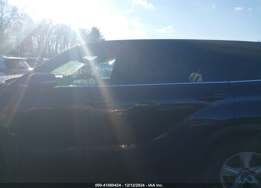 2021 TOYOTA HIGHLANDER VIN: 5TDCZRBHXMS558189